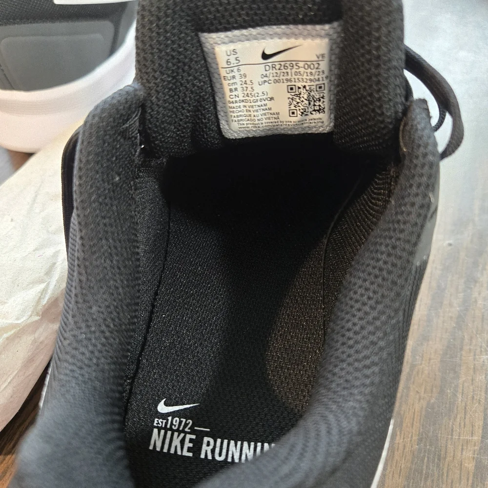 NWOT Nike Run Swift 3 Men's Road Running Shoes